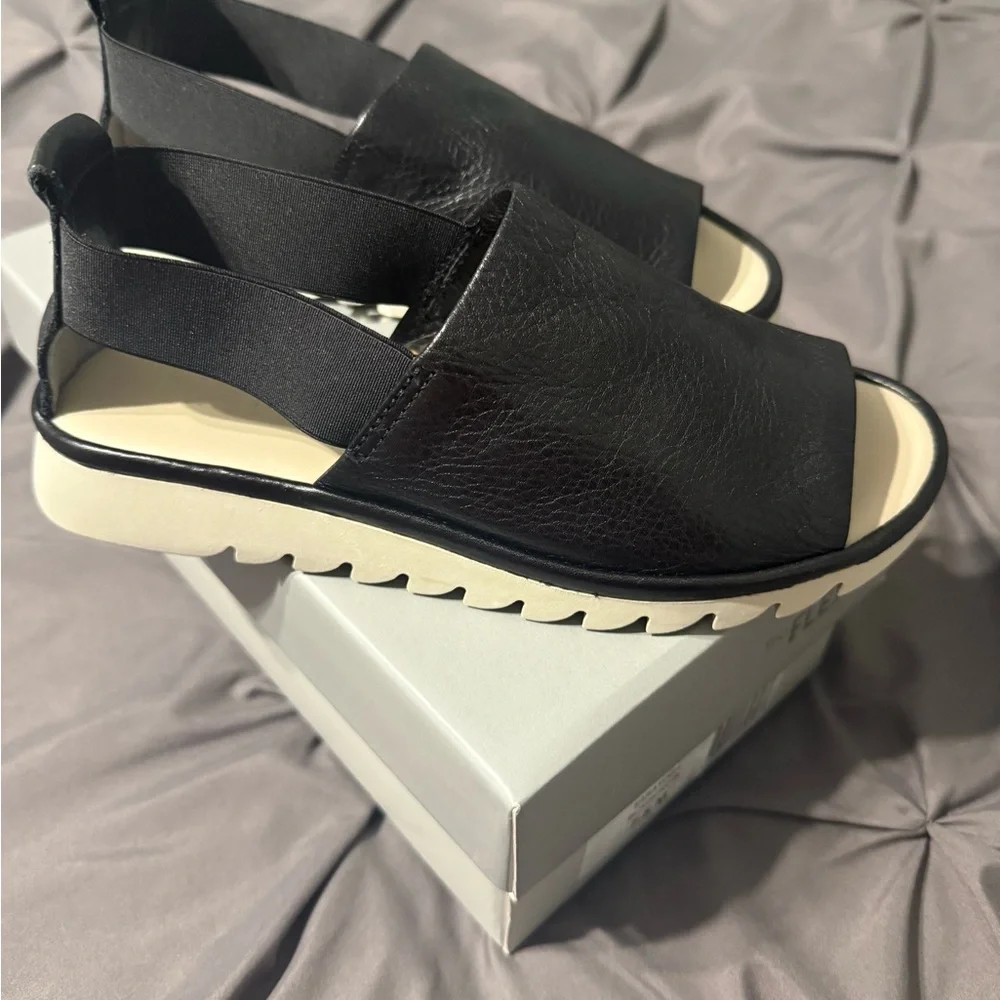 The Flexx Black Leather Sandals with Cream Sole New - Picture 11 of 11
